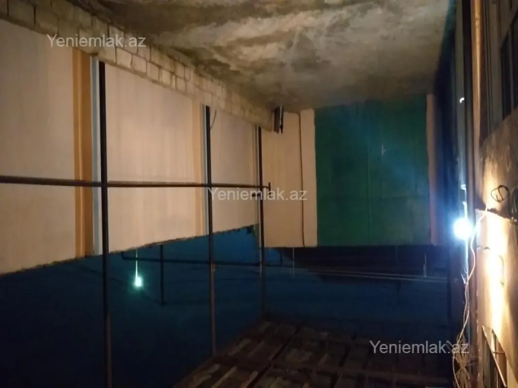 Satılır 5 otaqlı həyət evi 318 m²