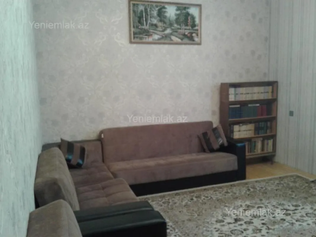 Satılır 5 otaqlı həyət evi 318 m²
