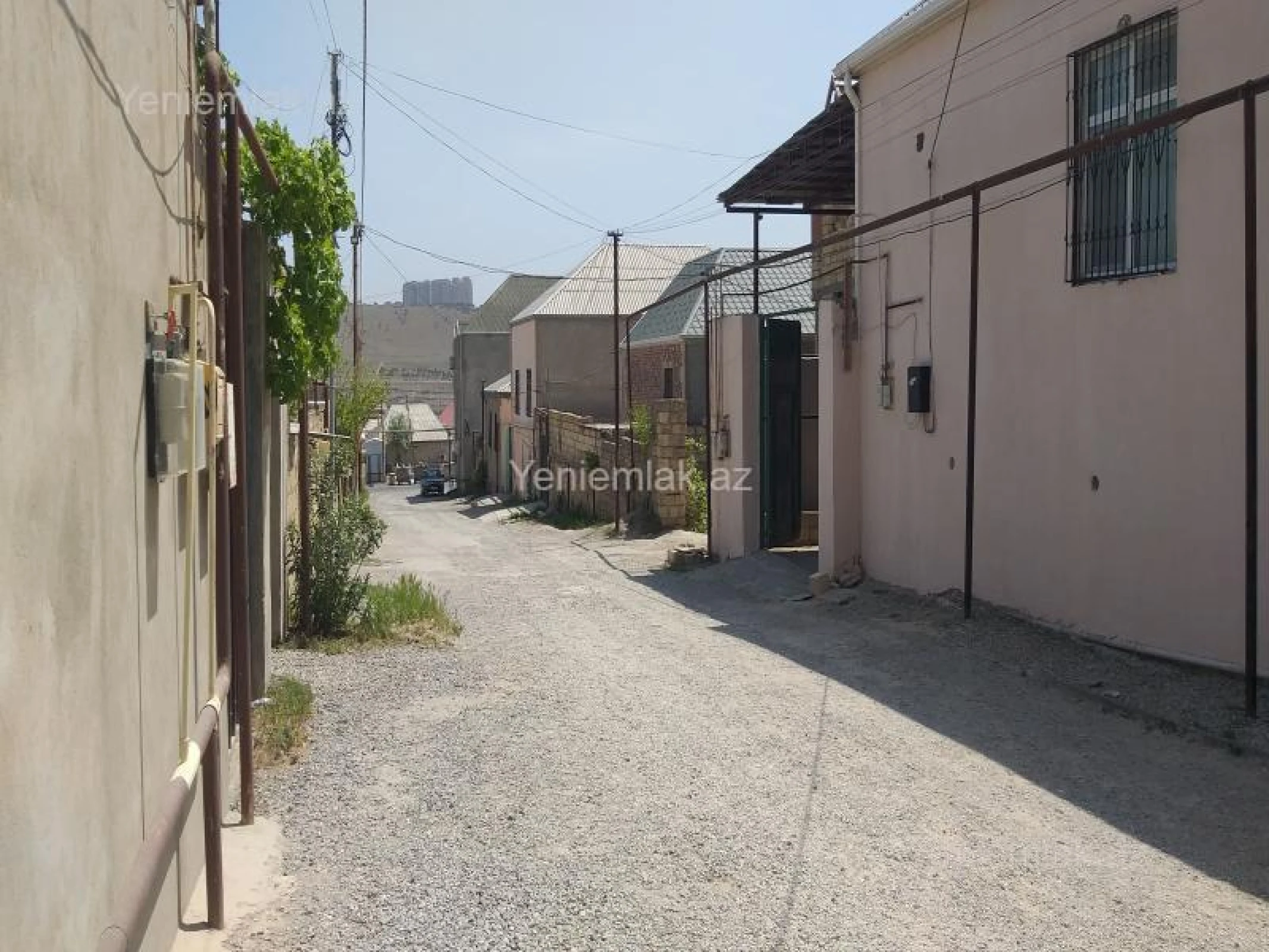 Satılır 5 otaqlı həyət evi 318 m²