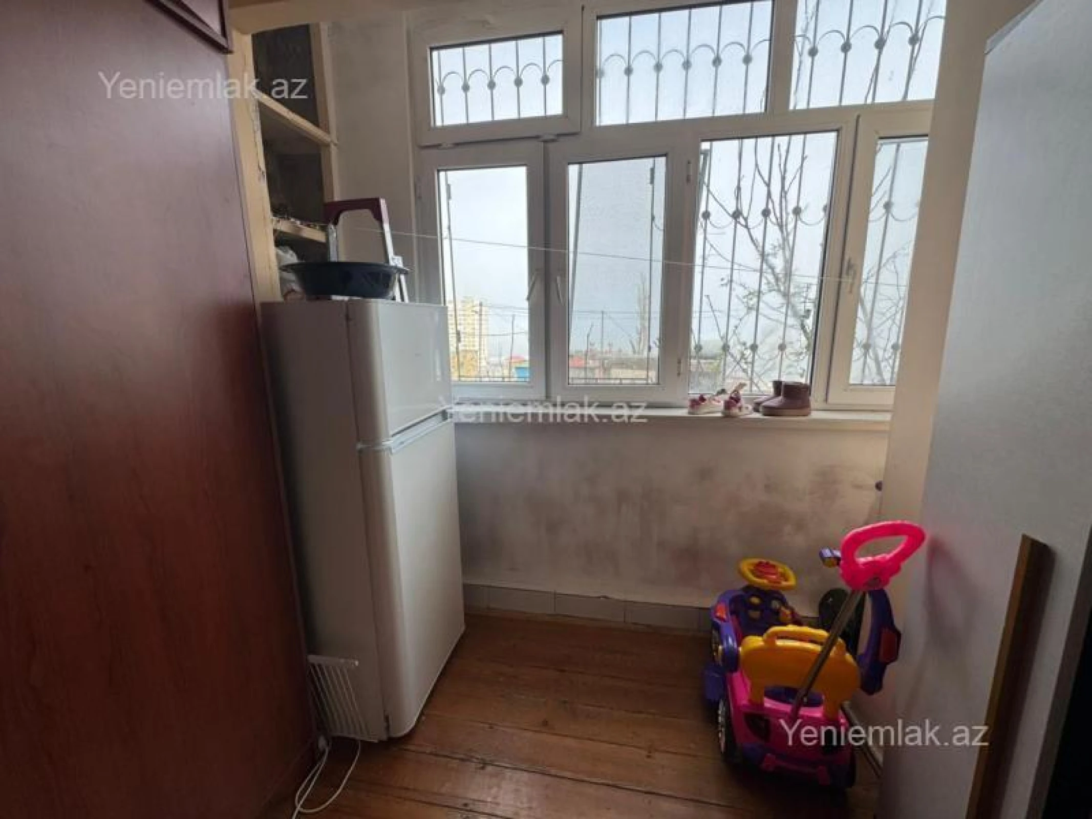 Satılır 4 otaqlı köhnə tikili 85 m²