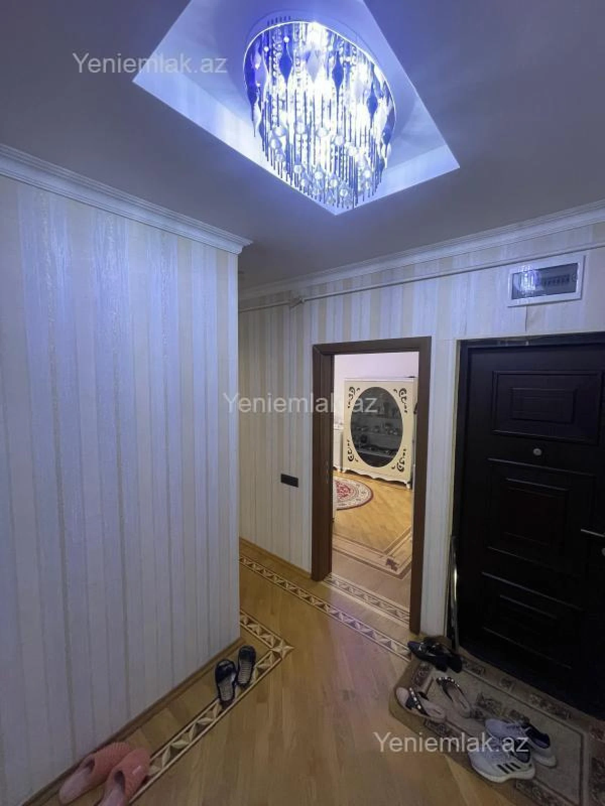 Satılır 2 otaqlı köhnə tikili 56 m²