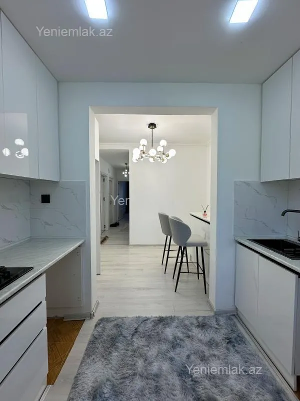Satılır 2 otaqlı köhnə tikili 55 m²