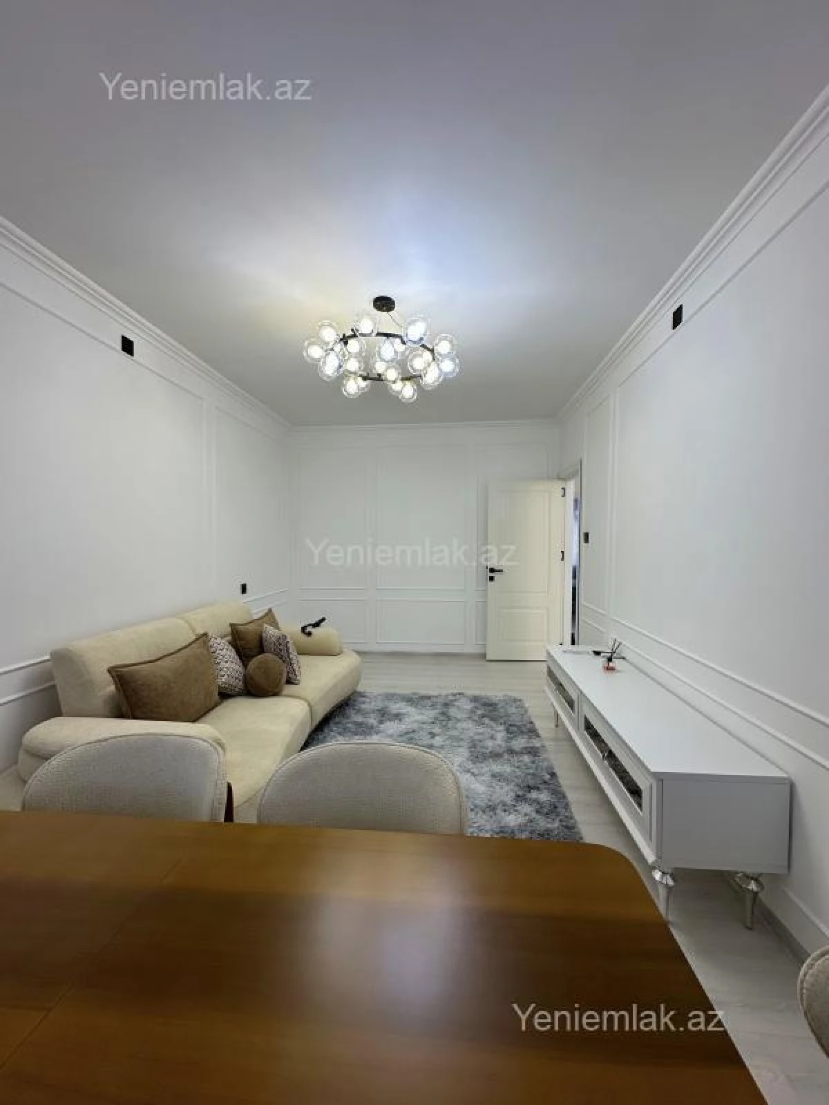 Satılır 2 otaqlı köhnə tikili 55 m²