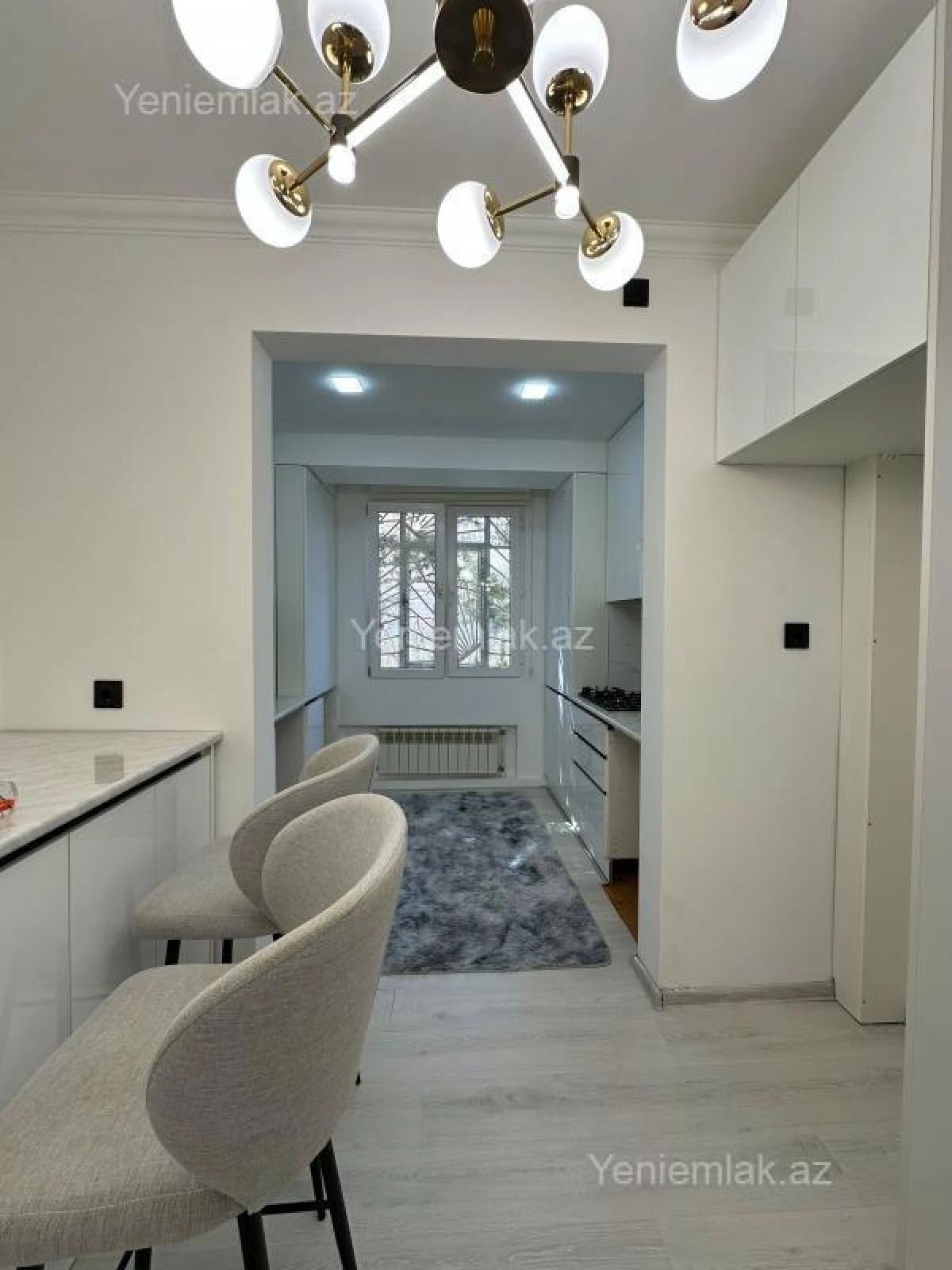 Satılır 2 otaqlı köhnə tikili 55 m²