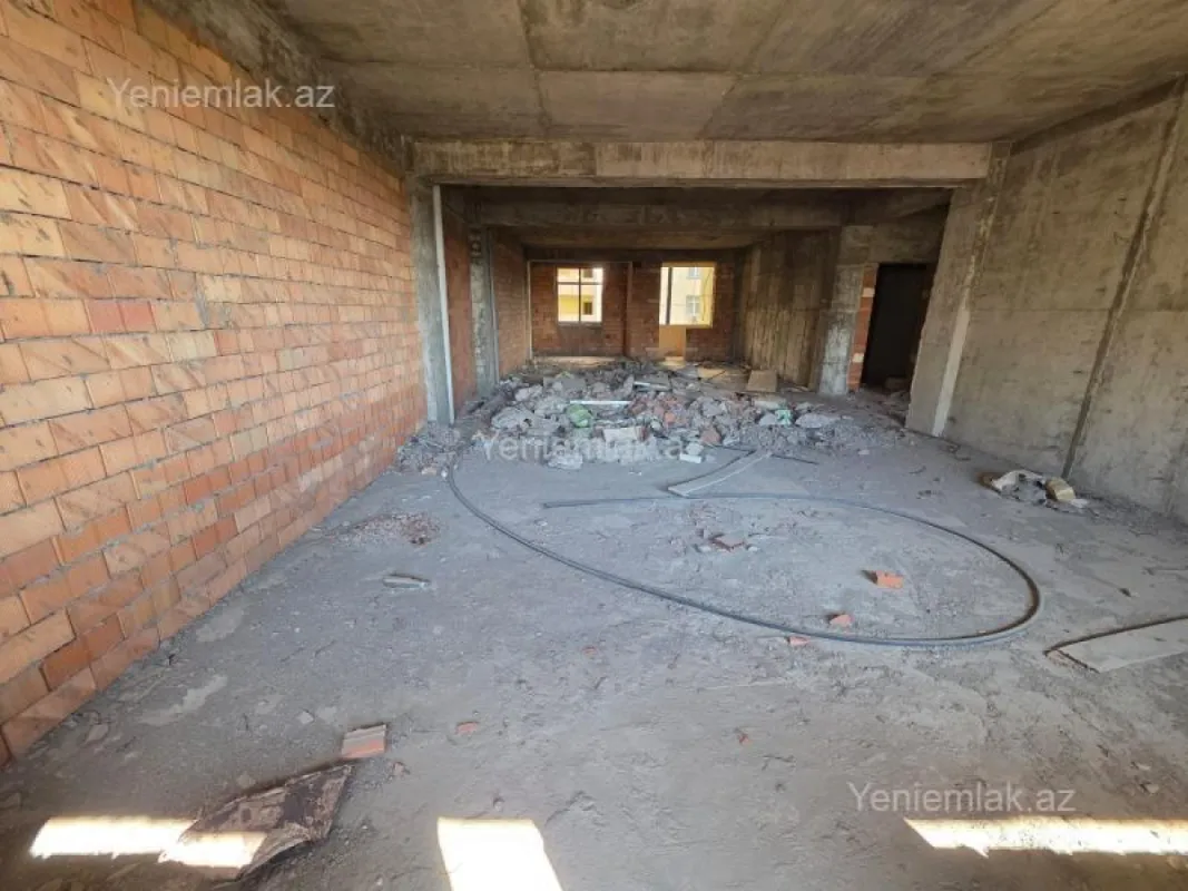 Satılır 3 otaqlı yeni tikili 134 m²