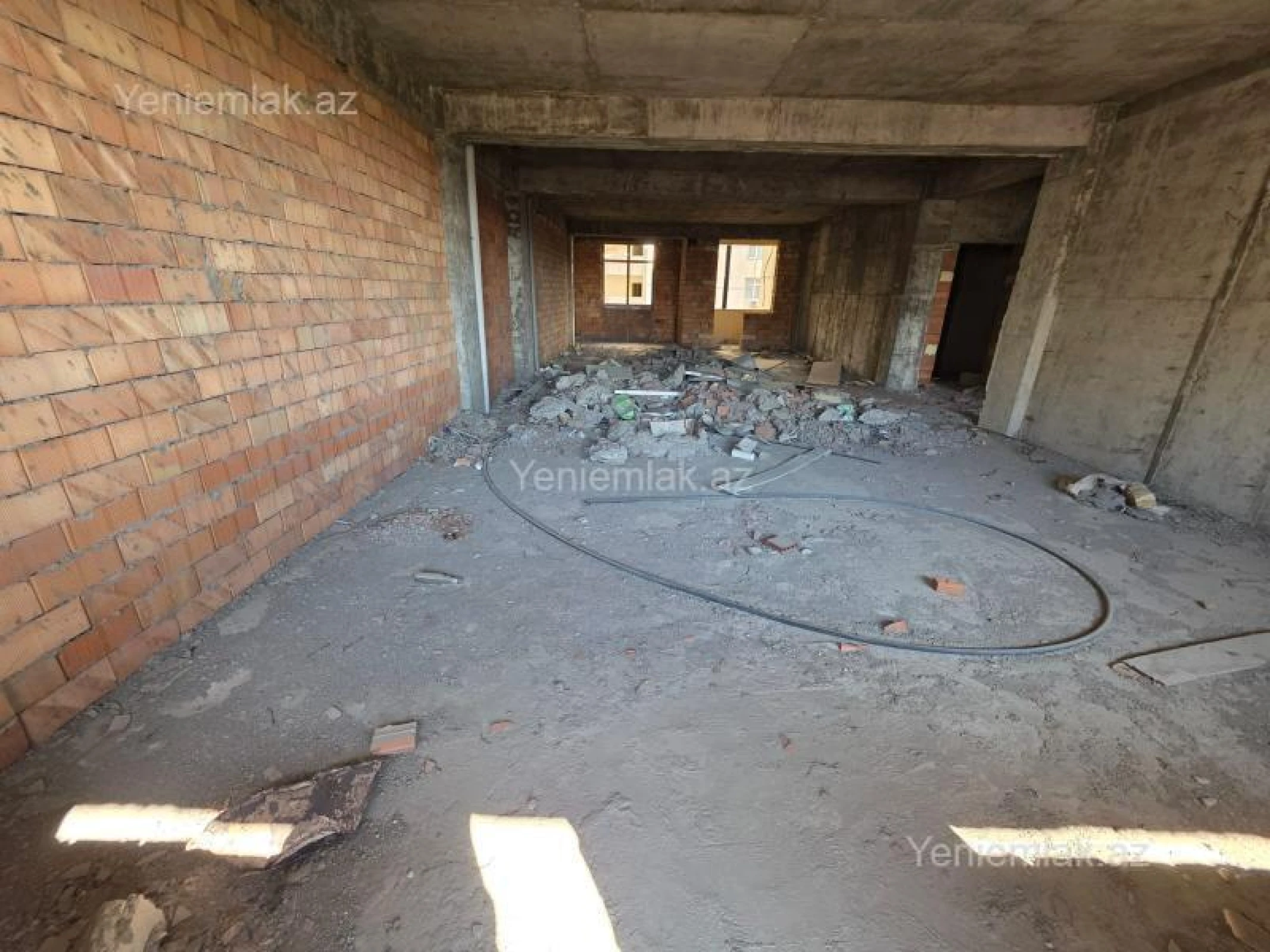 Satılır 3 otaqlı yeni tikili 134 m²