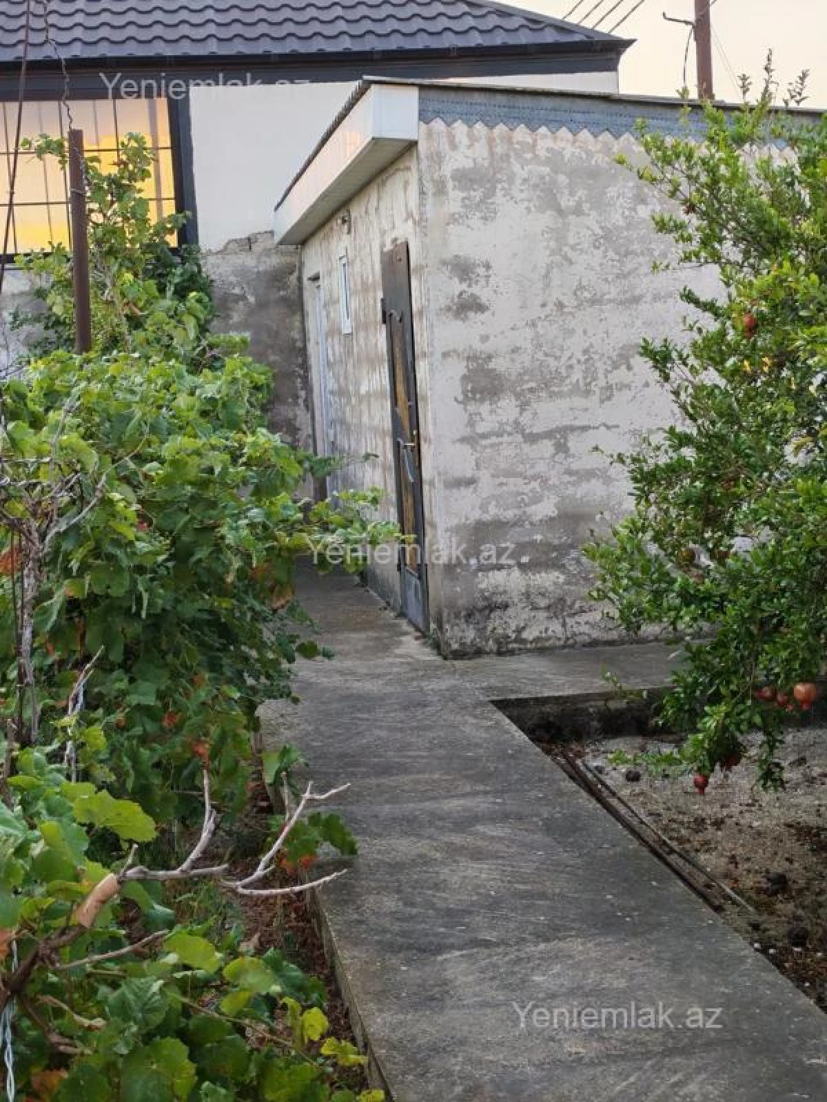 Satılır 5 otaqlı həyət evi 200 m²