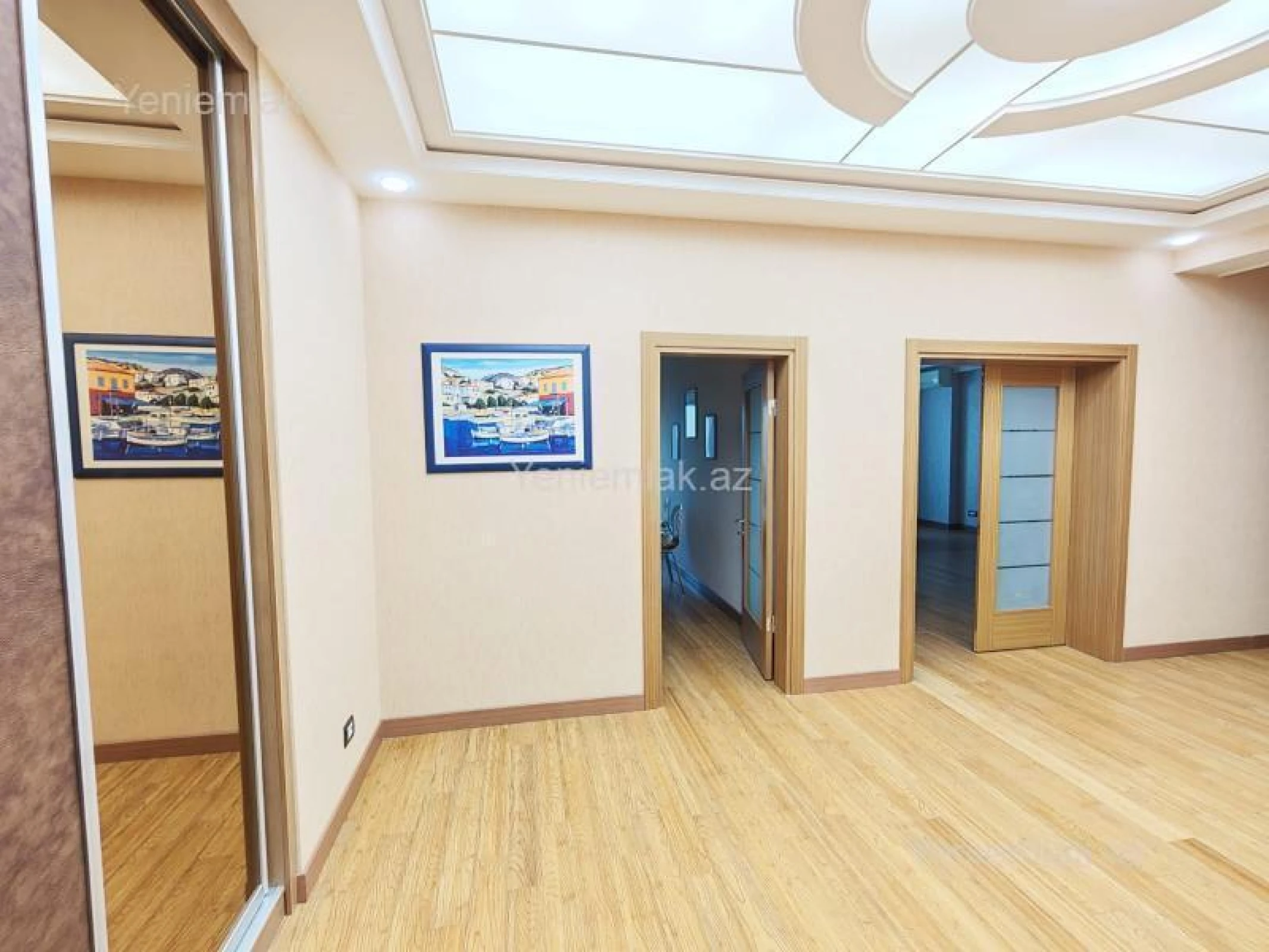 Satılır 4 otaqlı yeni tikili 185 m²