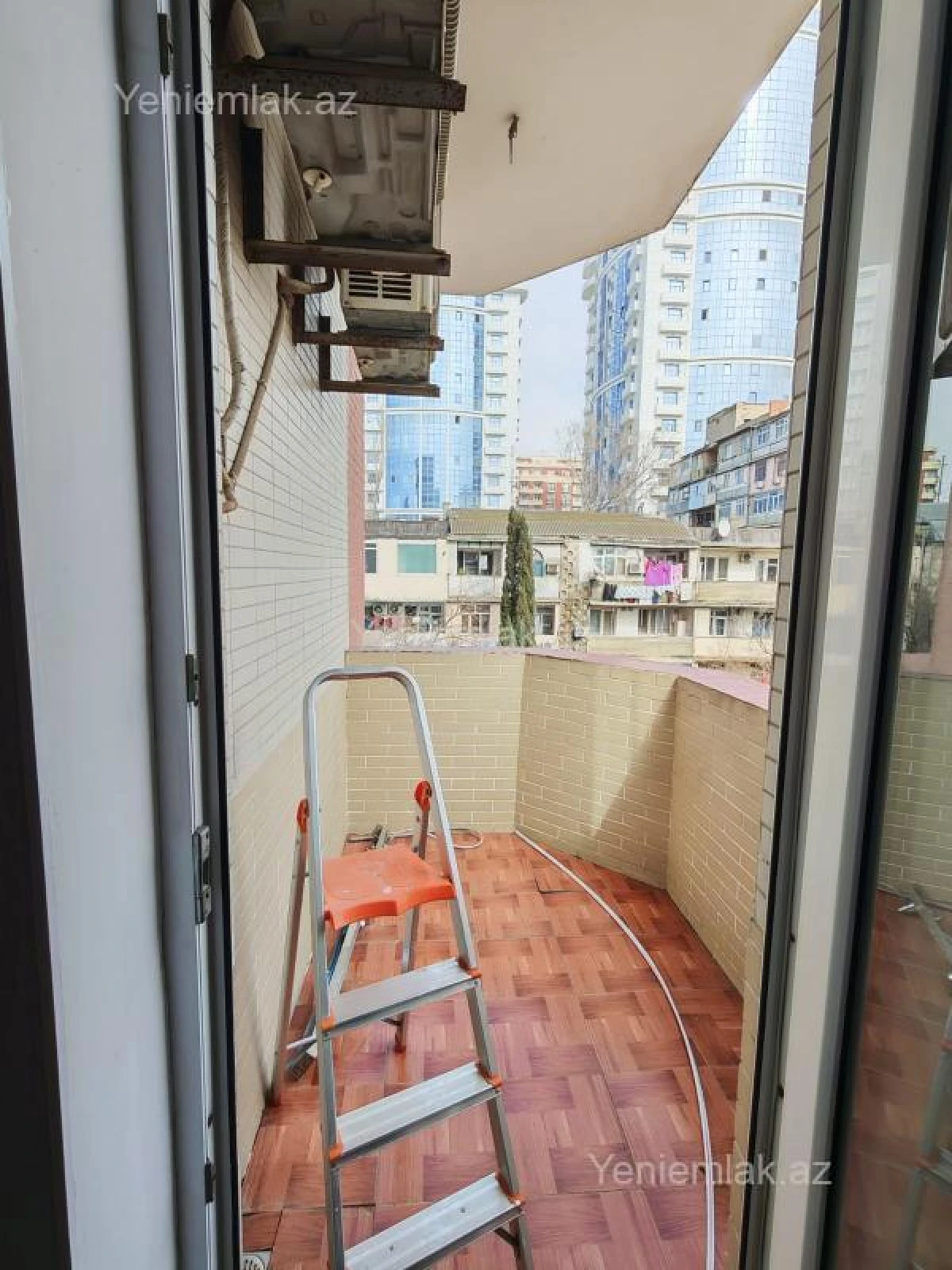 Satılır 4 otaqlı yeni tikili 185 m²