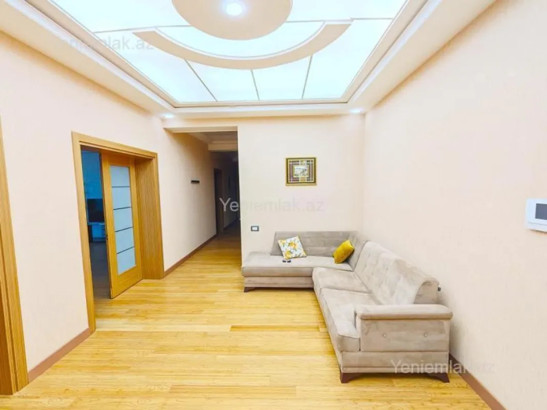 Satılır 4 otaqlı yeni tikili 185 m²