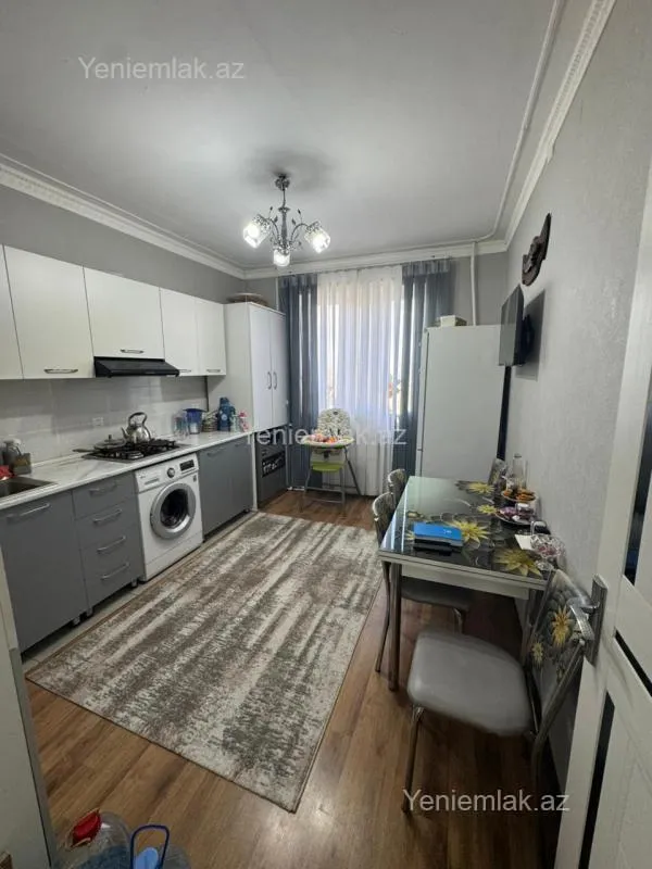 Satılır 2 otaqlı köhnə tikili 51 m²