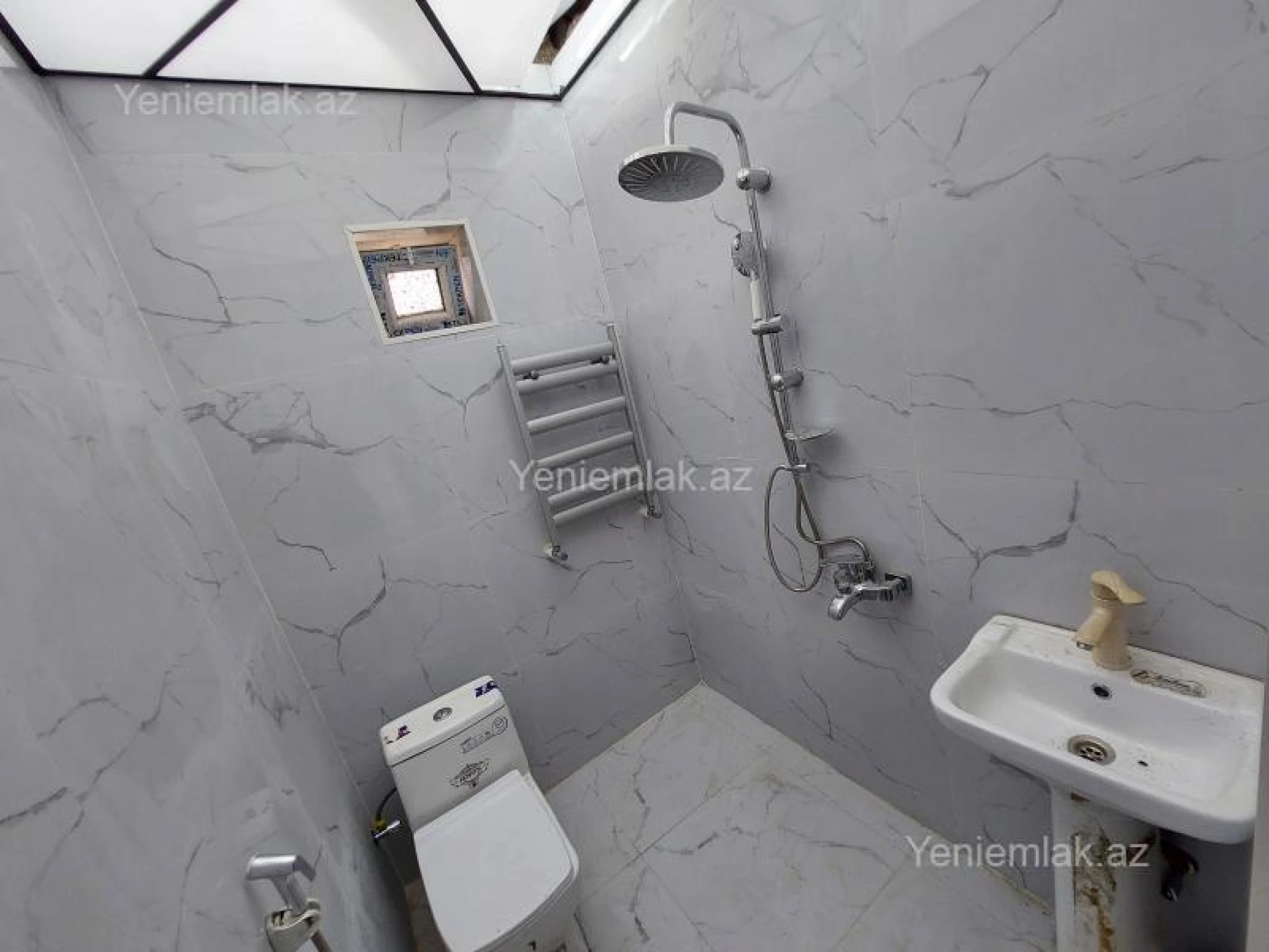 Satılır 3 otaqlı həyət evi 100 m²