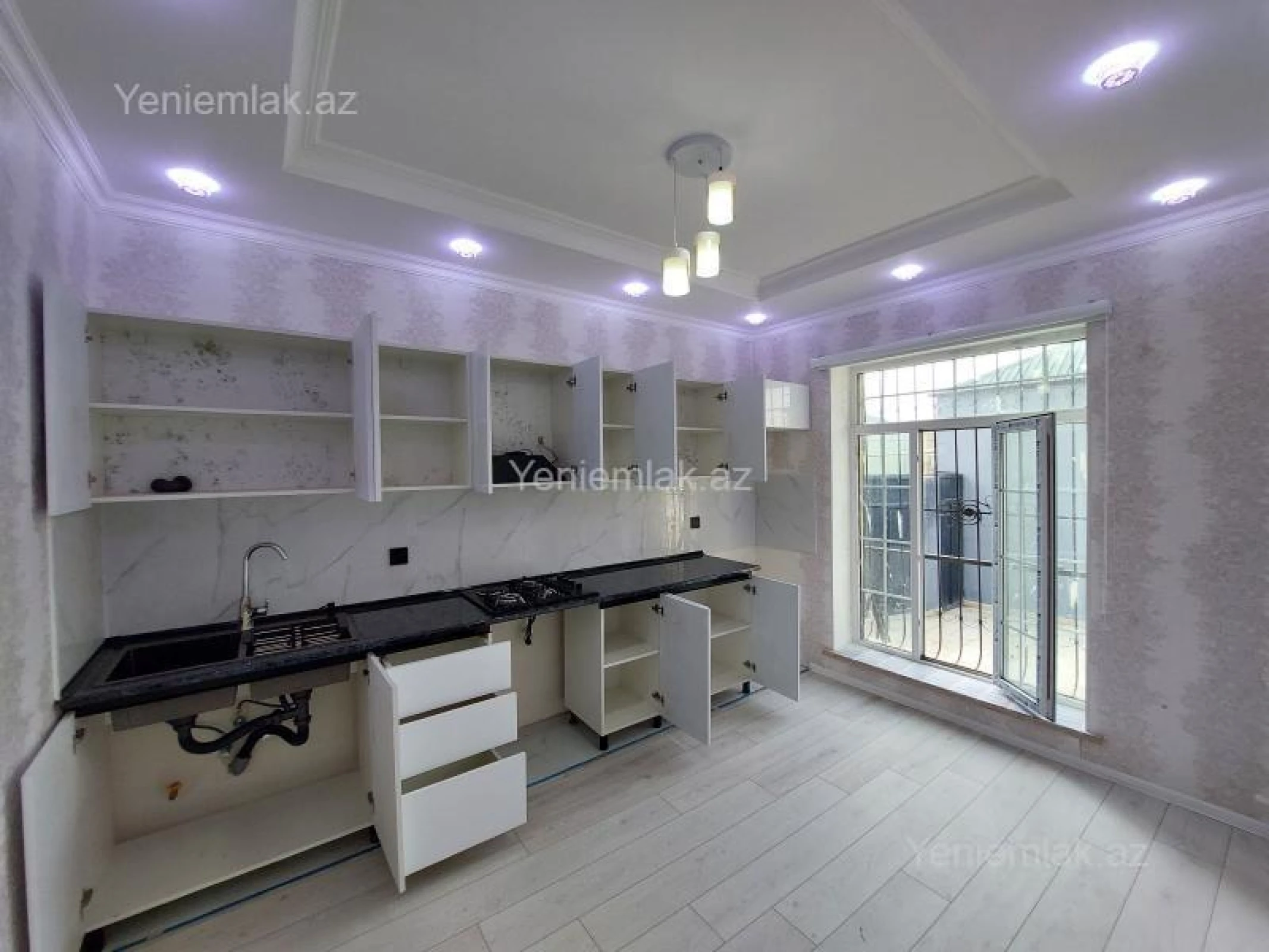 Satılır 3 otaqlı həyət evi 100 m²