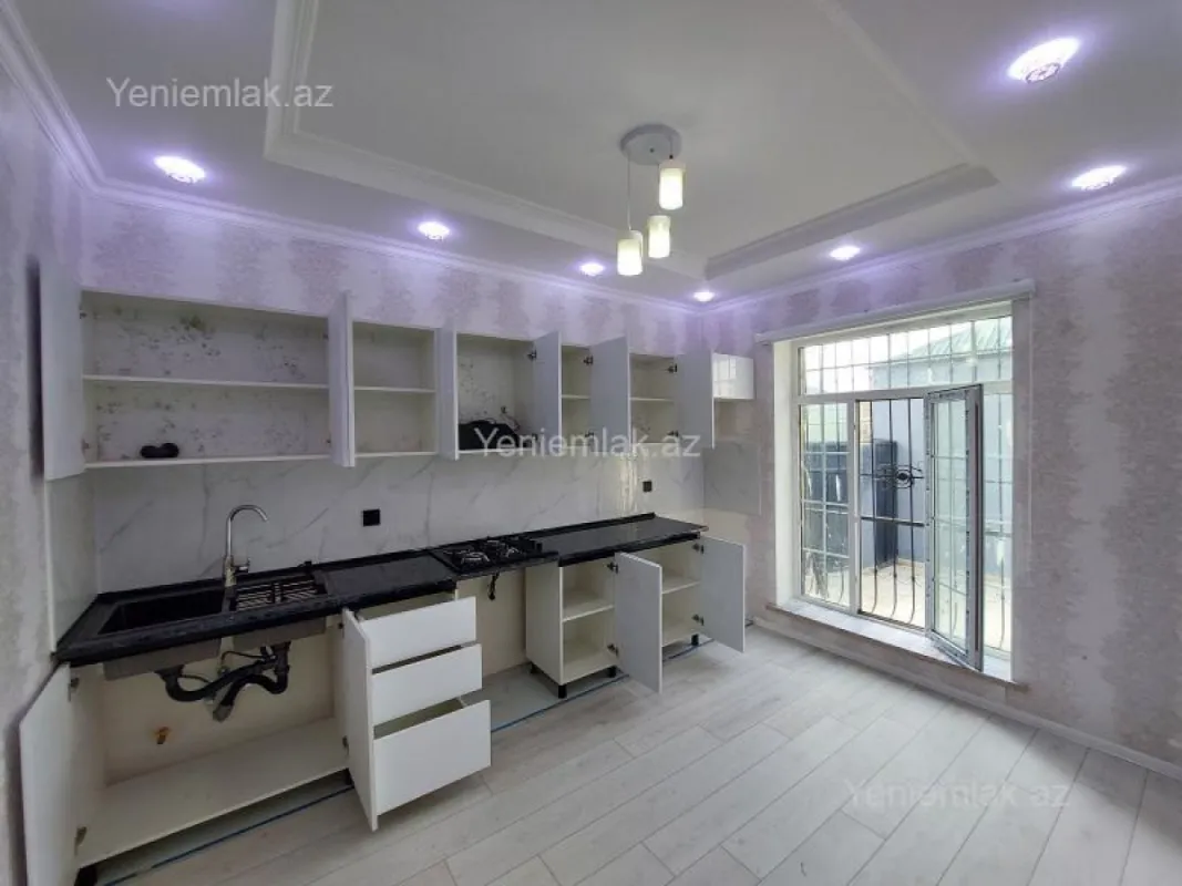 Satılır 3 otaqlı həyət evi 100 m²