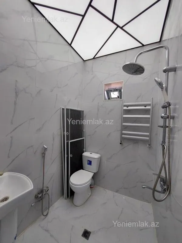 Satılır 3 otaqlı həyət evi 100 m²