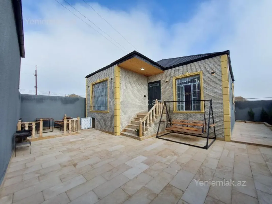 Satılır 3 otaqlı həyət evi 100 m²