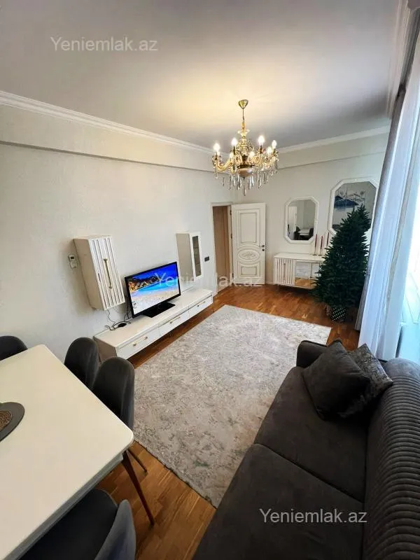 Satılır 2 otaqlı yeni tikili 70 m²