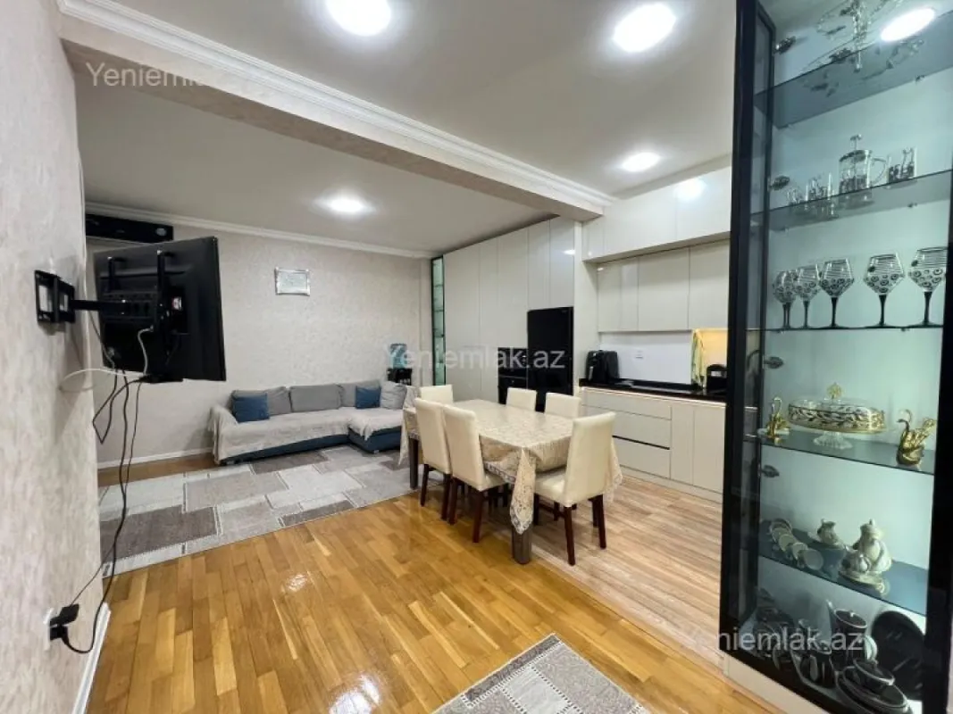 Satılır 3 otaqlı yeni tikili 147 m²