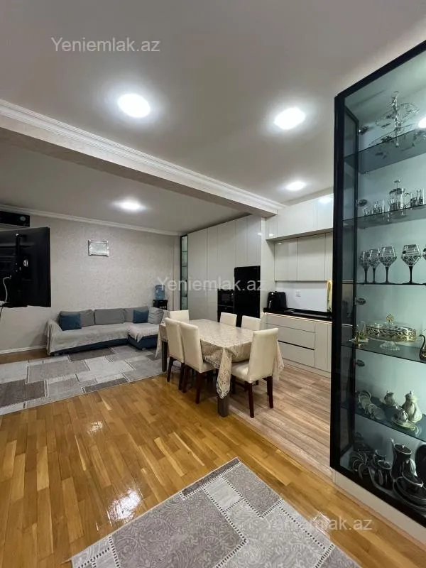 Satılır 3 otaqlı yeni tikili 147 m²