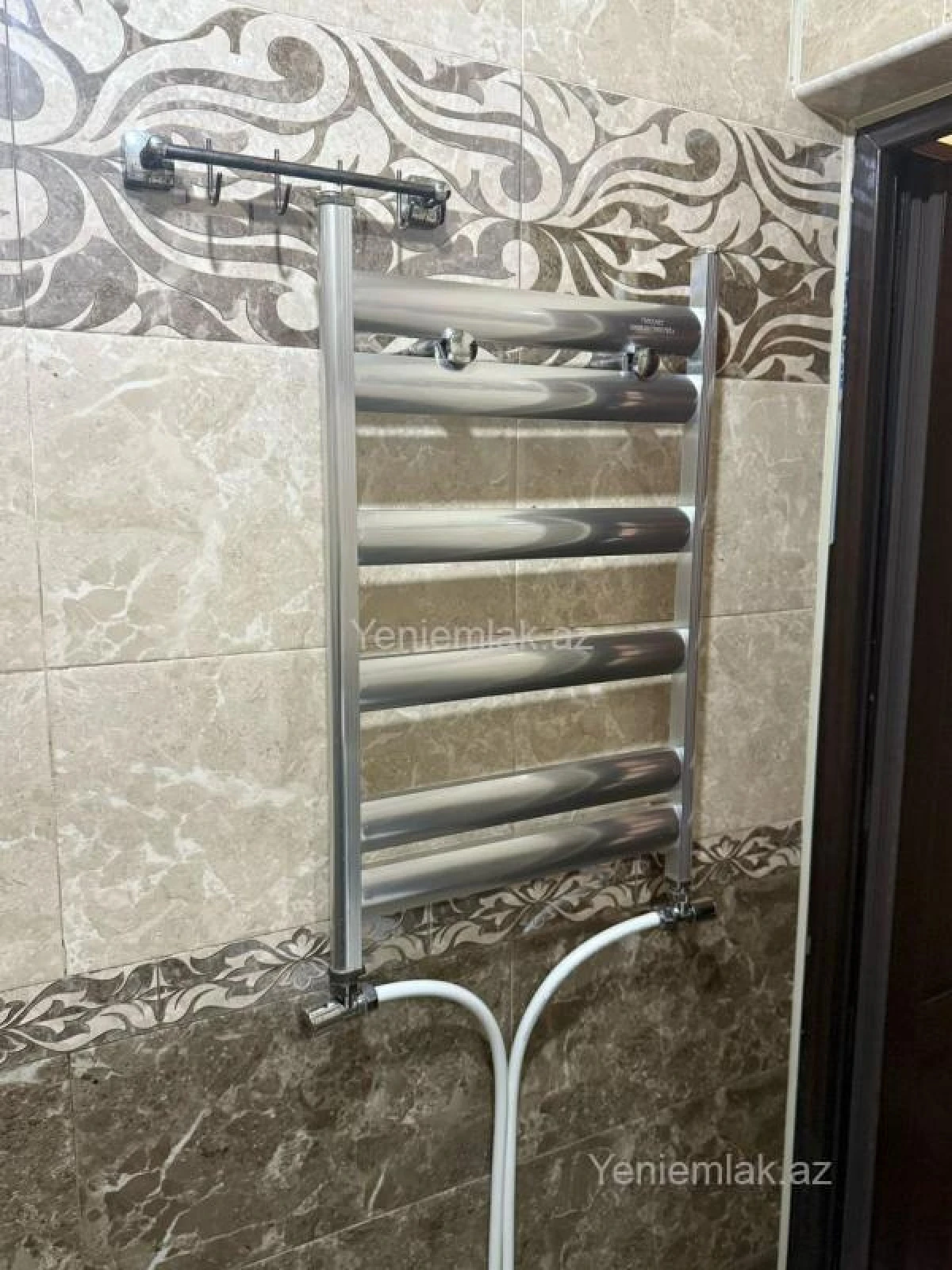 Satılır 2 otaqlı köhnə tikili 65 m²