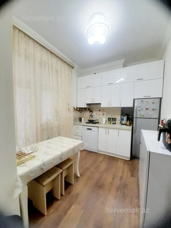 Satılır 4 otaqlı yeni tikili 85 m²