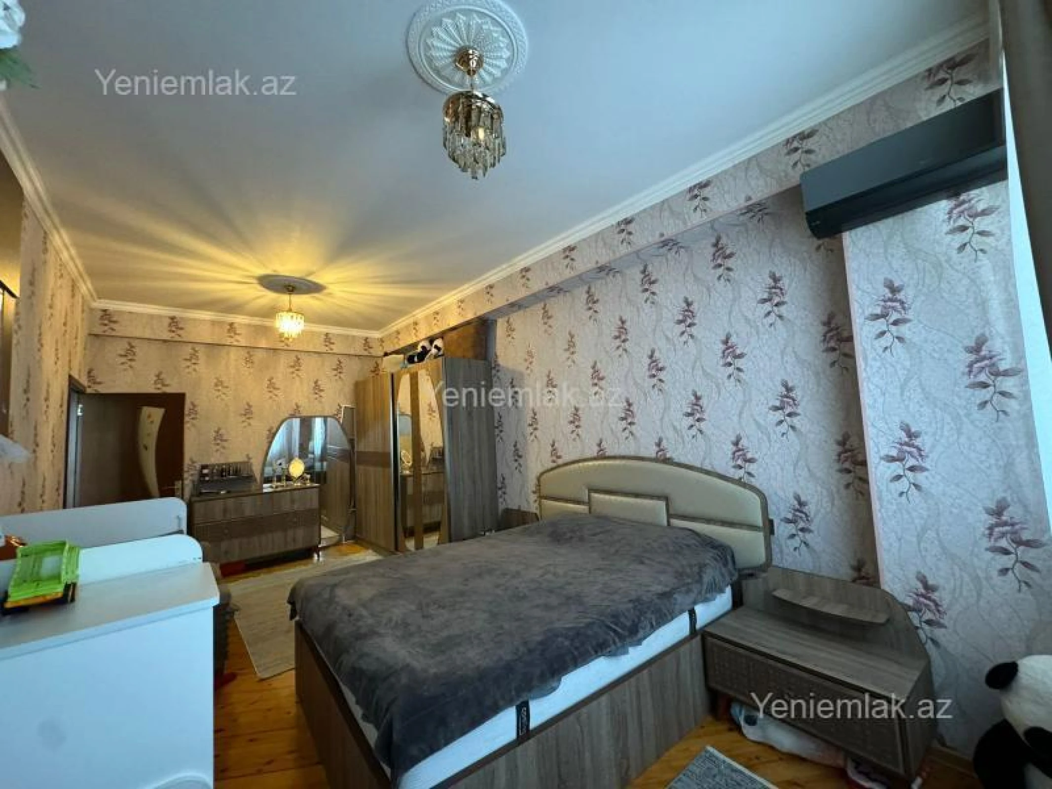 Satılır 2 otaqlı yeni tikili 60 m²