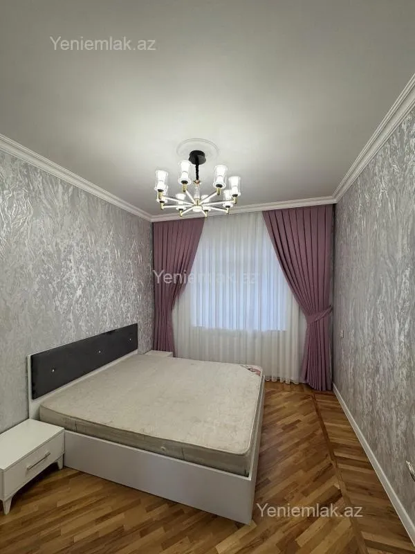 Satılır 2 otaqlı köhnə tikili 60 m²