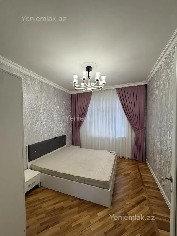 Satılır 2 otaqlı köhnə tikili 60 m²