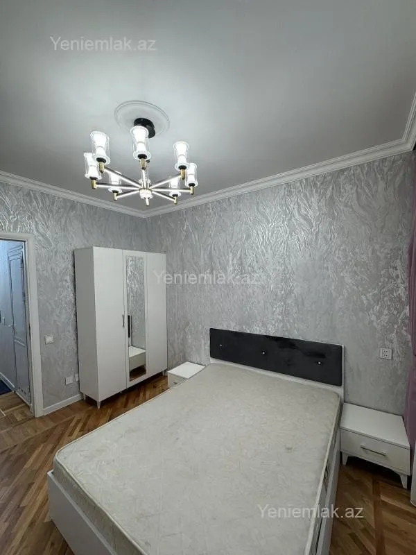 Satılır 2 otaqlı köhnə tikili 60 m²