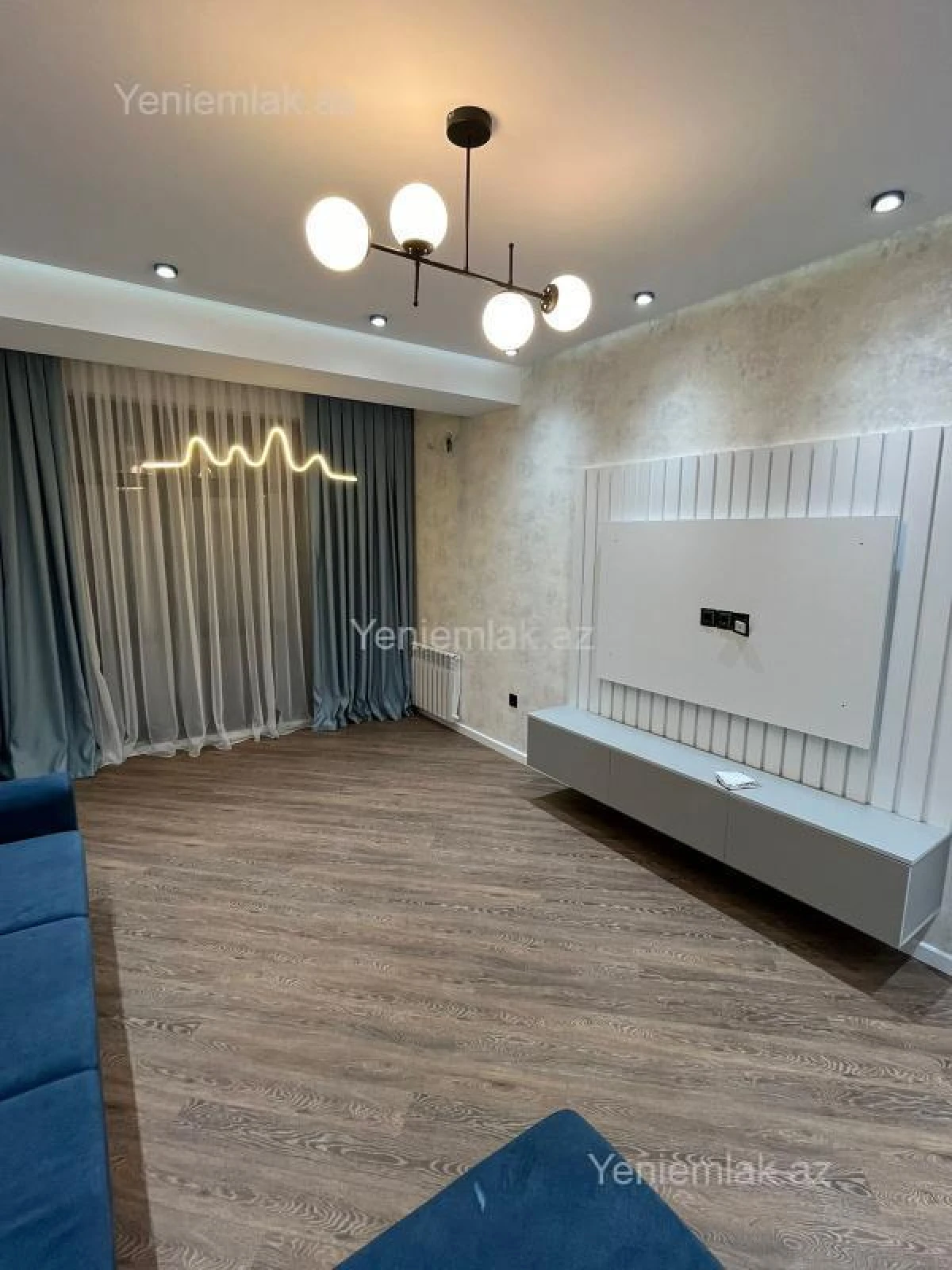 Satılır 2 otaqlı yeni tikili 75 m²