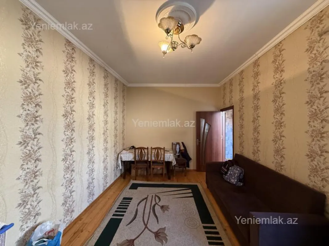Satılır 2 otaqlı həyət evi 80 m²