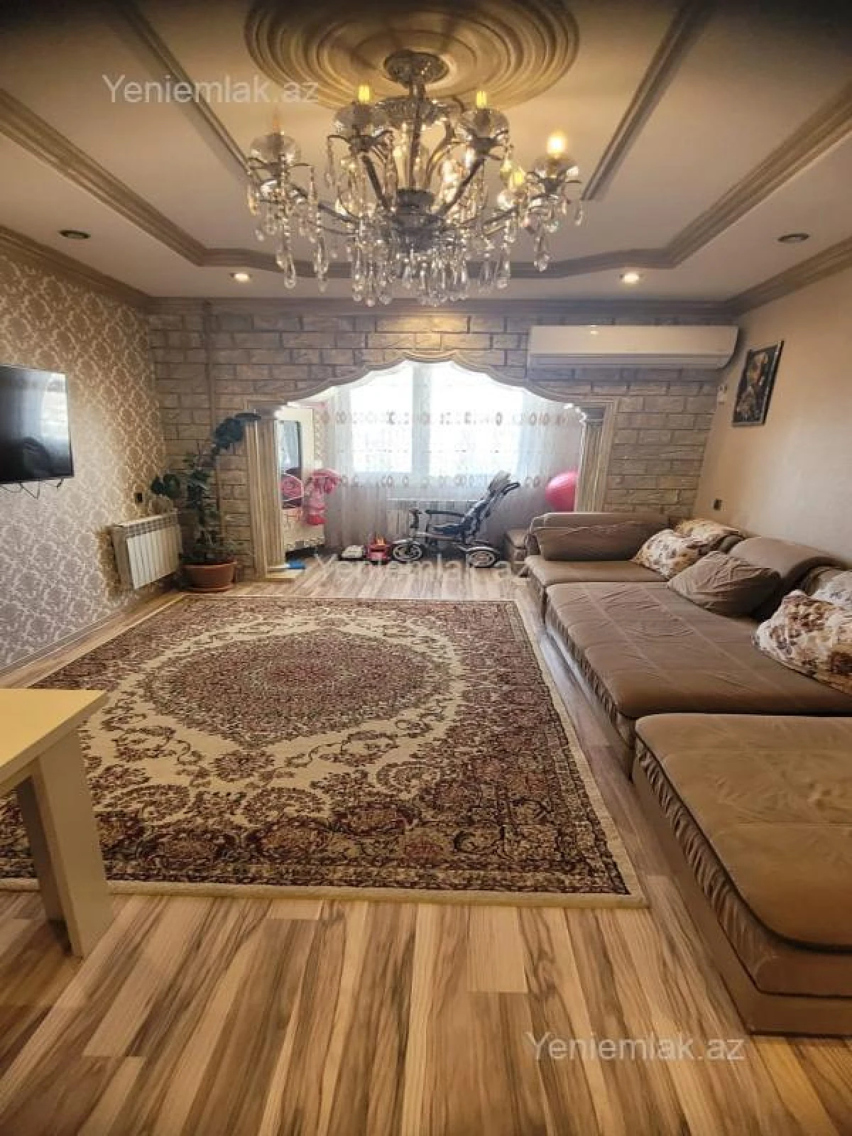 Satılır 2 otaqlı köhnə tikili 70 m²