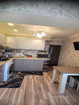 Satılır 2 otaqlı köhnə tikili 70 m²