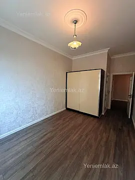 Satılır 3 otaqlı yeni tikili 120 m²