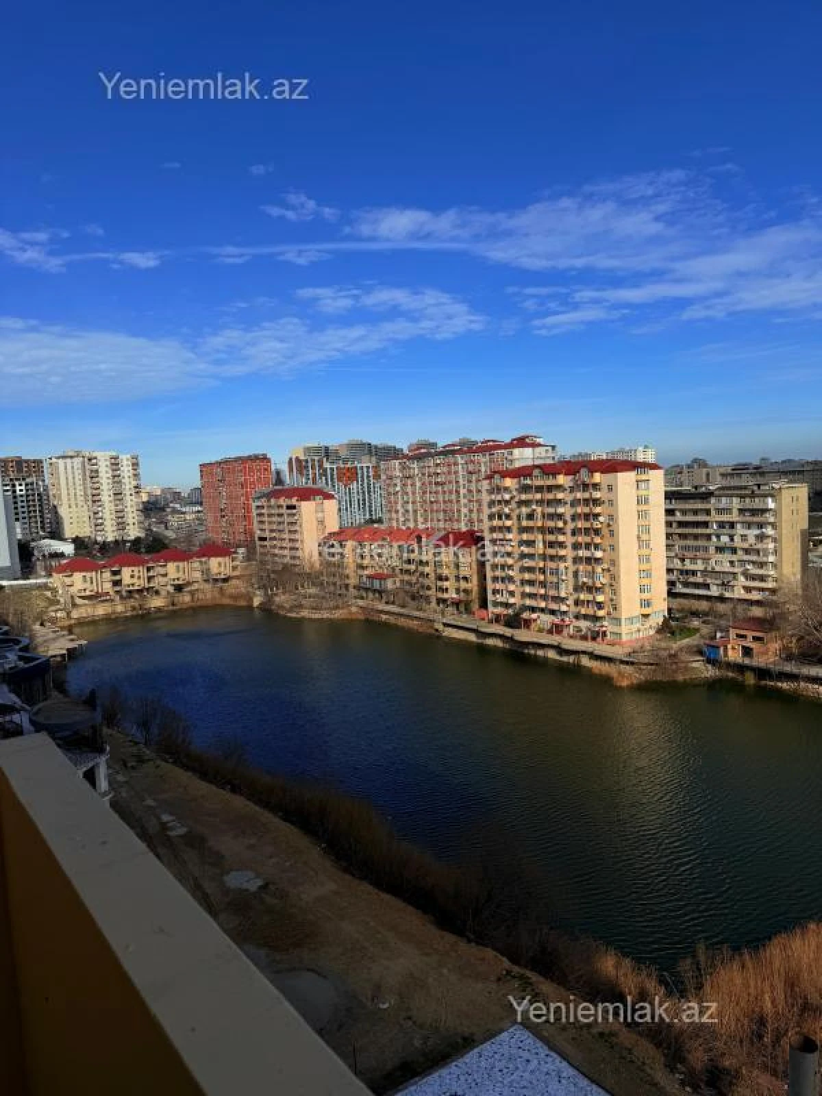 Satılır 3 otaqlı yeni tikili 120 m²