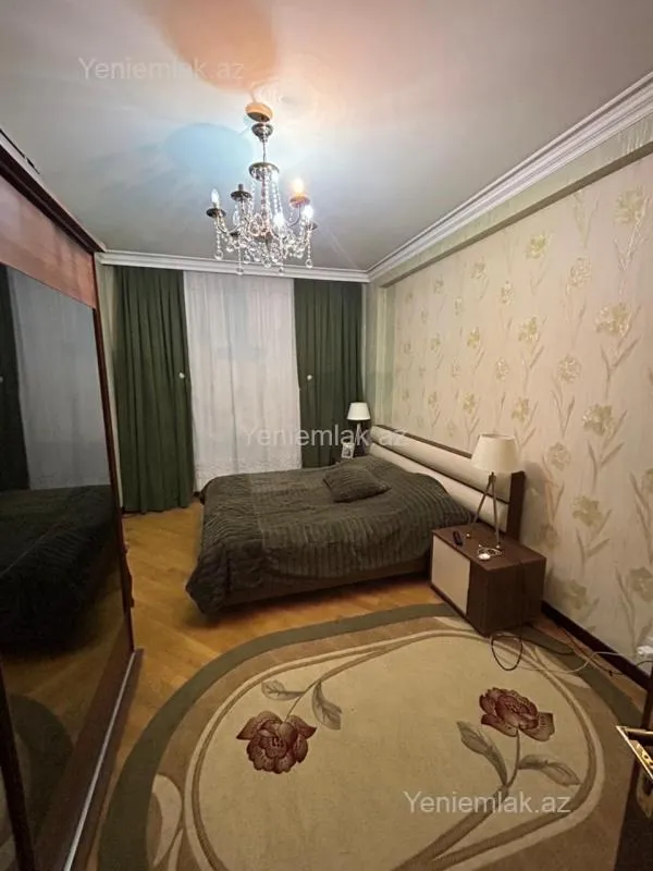 Satılır 3 otaqlı yeni tikili 110 m²