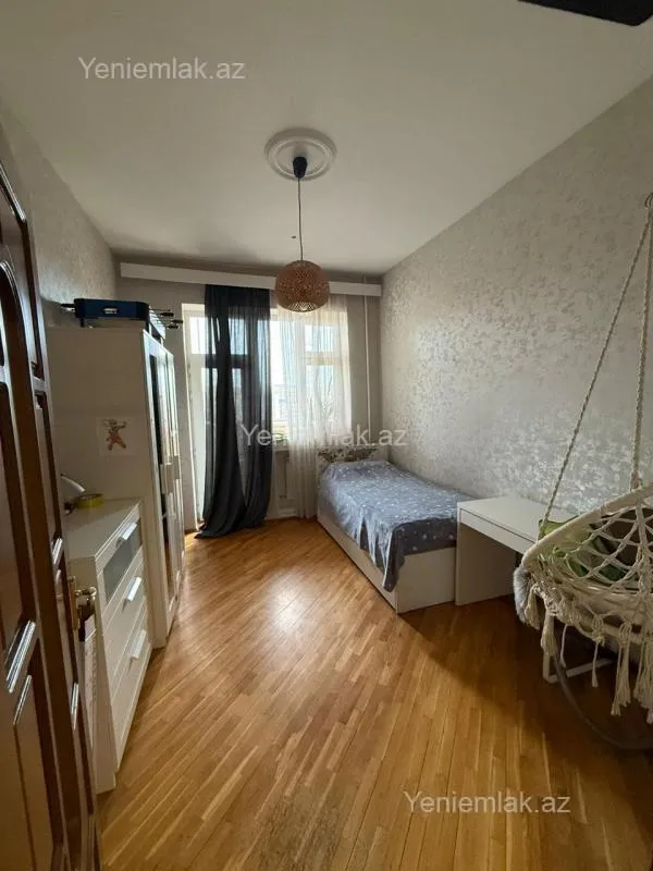 Satılır 3 otaqlı yeni tikili 122 m²