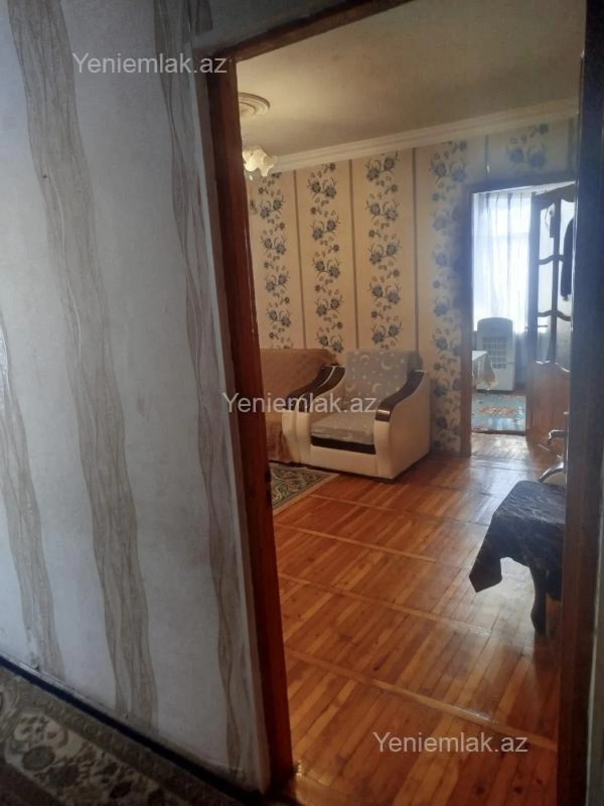 Satılır 2 otaqlı köhnə tikili 45 m²