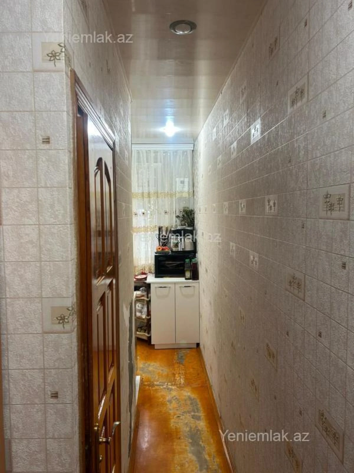 Satılır 2 otaqlı köhnə tikili 56 m²