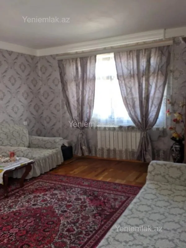 Satılır 2 otaqlı köhnə tikili 50 m²