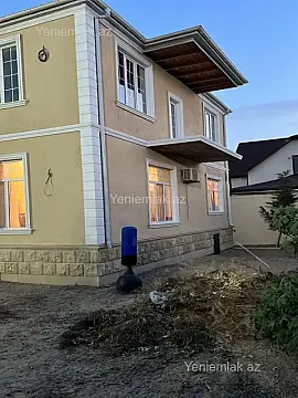 Satılır 7 otaqlı həyət evi 250 m²