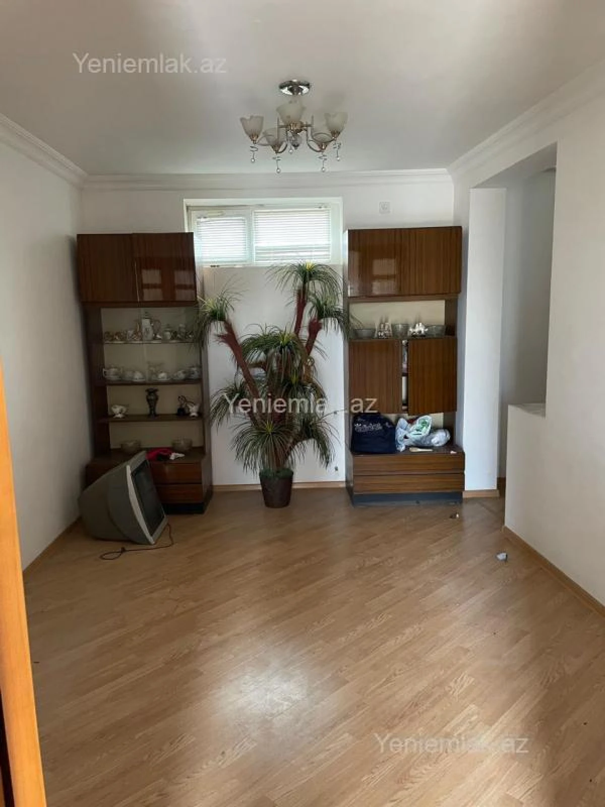 Satılır 5 otaqlı həyət evi 220 m²