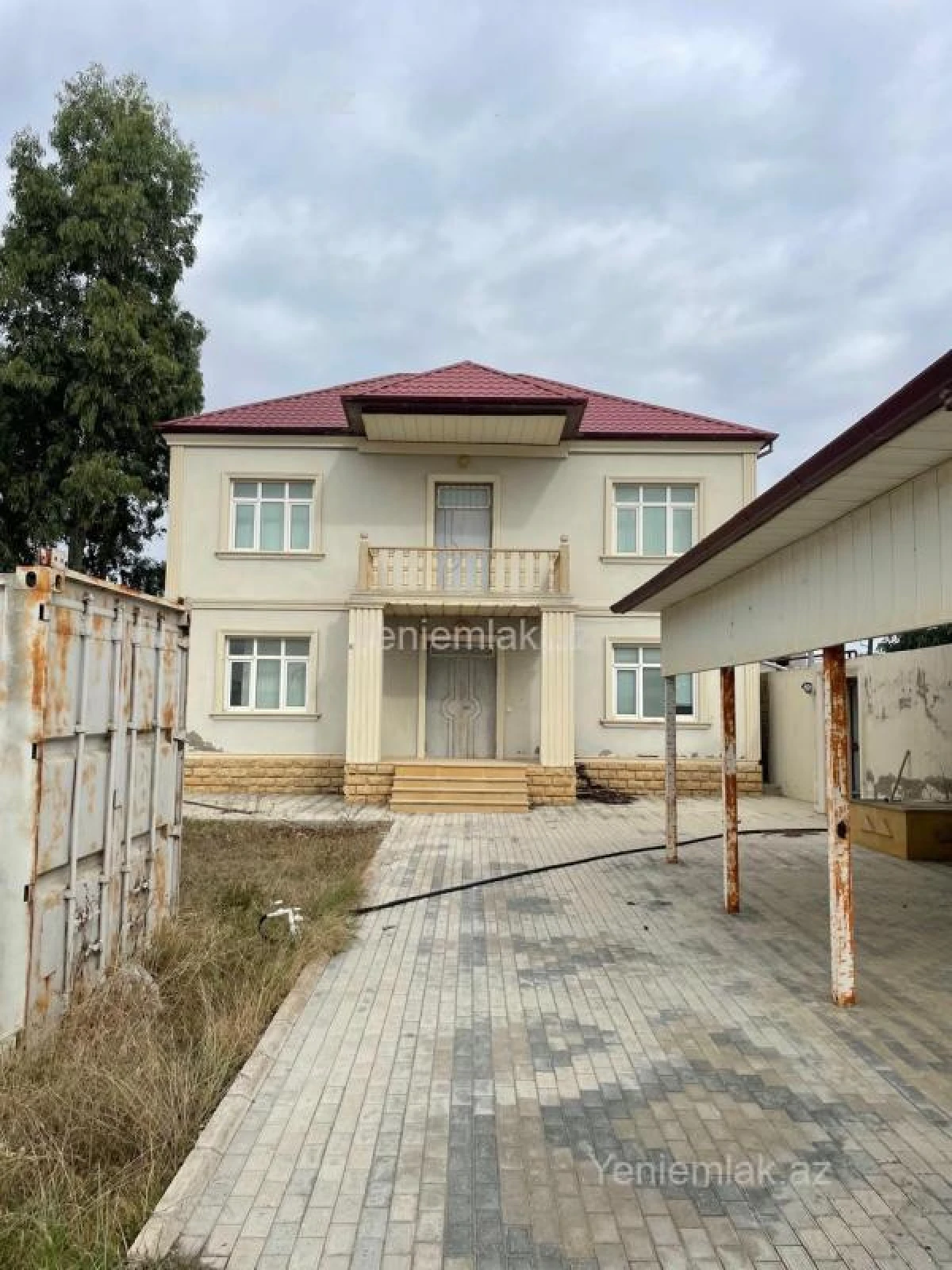Satılır 5 otaqlı həyət evi 220 m²