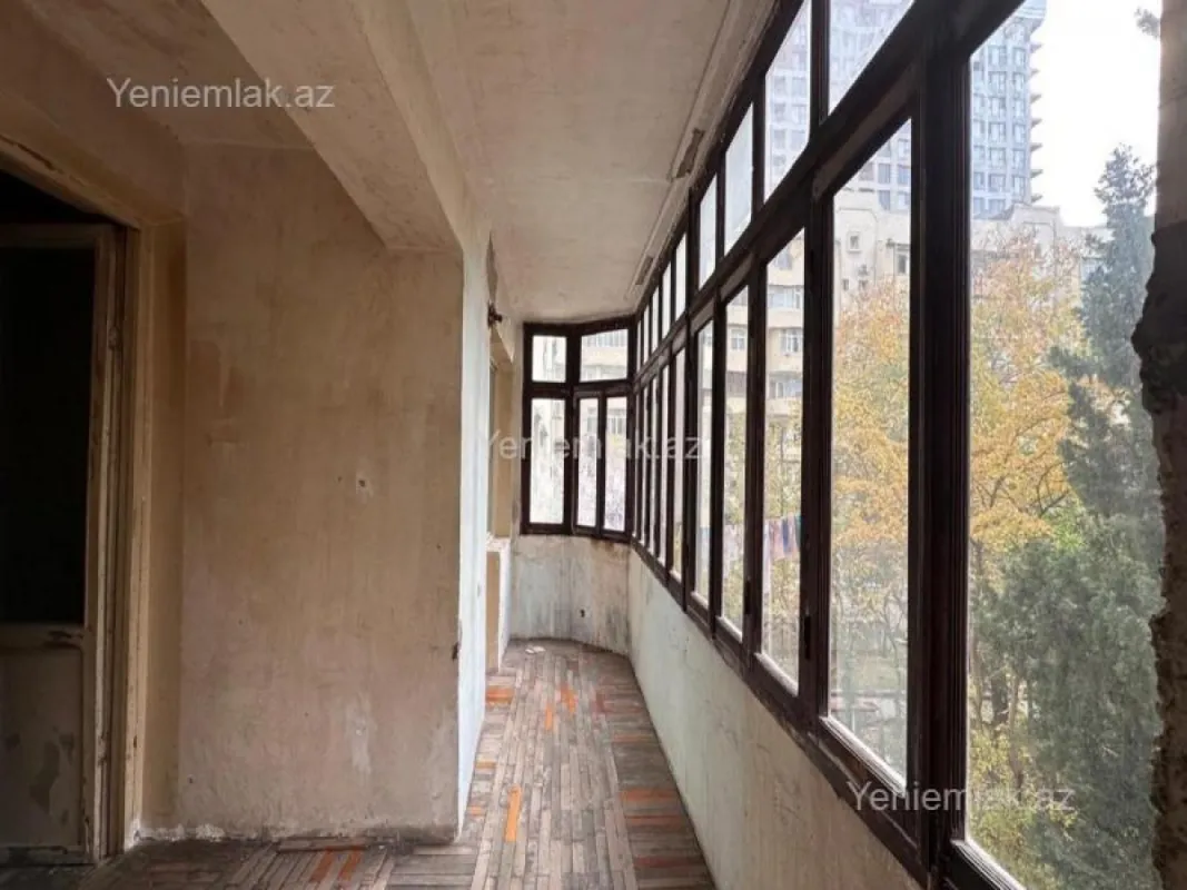 Satılır 4 otaqlı yeni tikili 120 m²