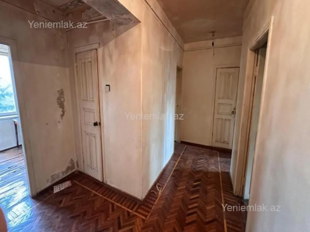 Satılır 4 otaqlı yeni tikili 120 m²