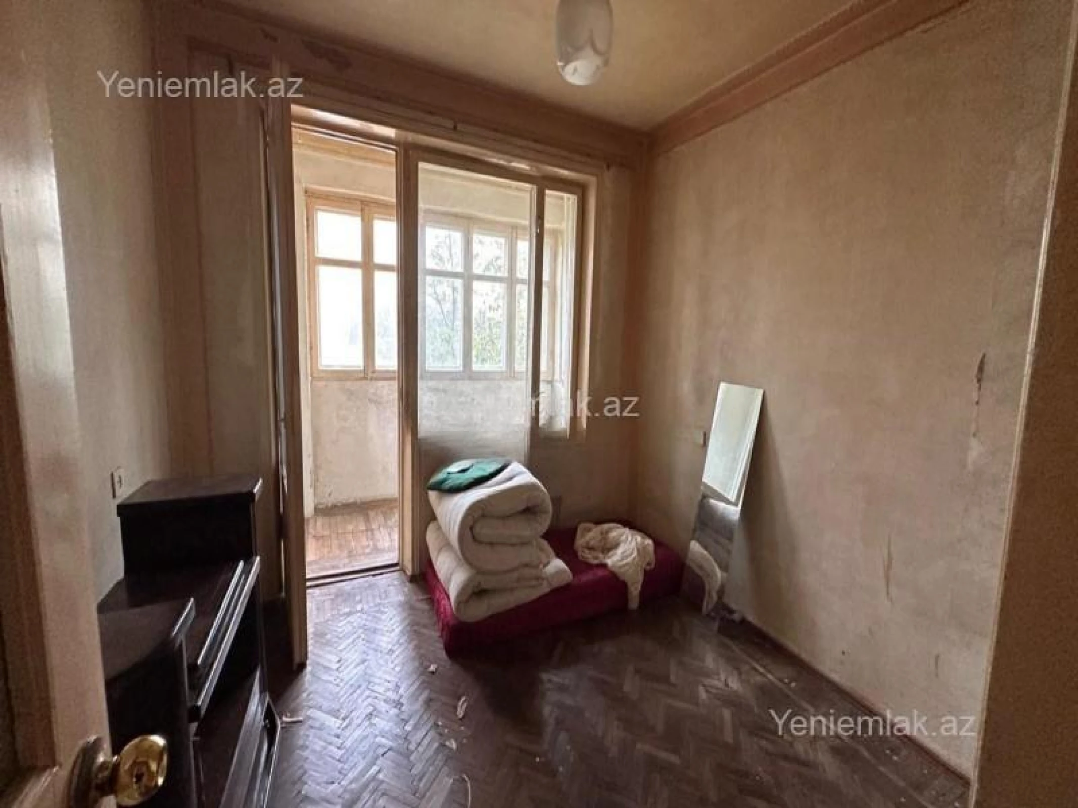 Satılır 4 otaqlı yeni tikili 120 m²