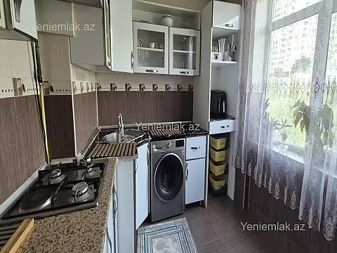 Satılır 3 otaqlı köhnə tikili 60 m²
