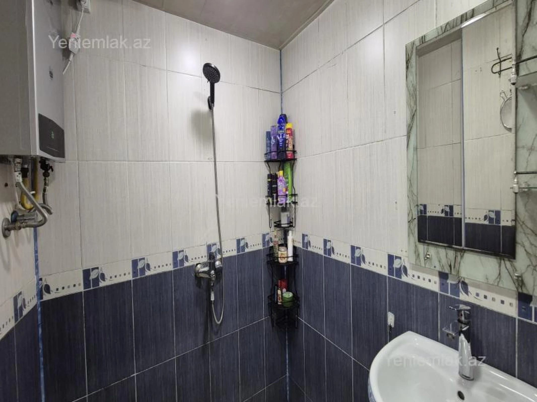 Satılır 3 otaqlı köhnə tikili 60 m²