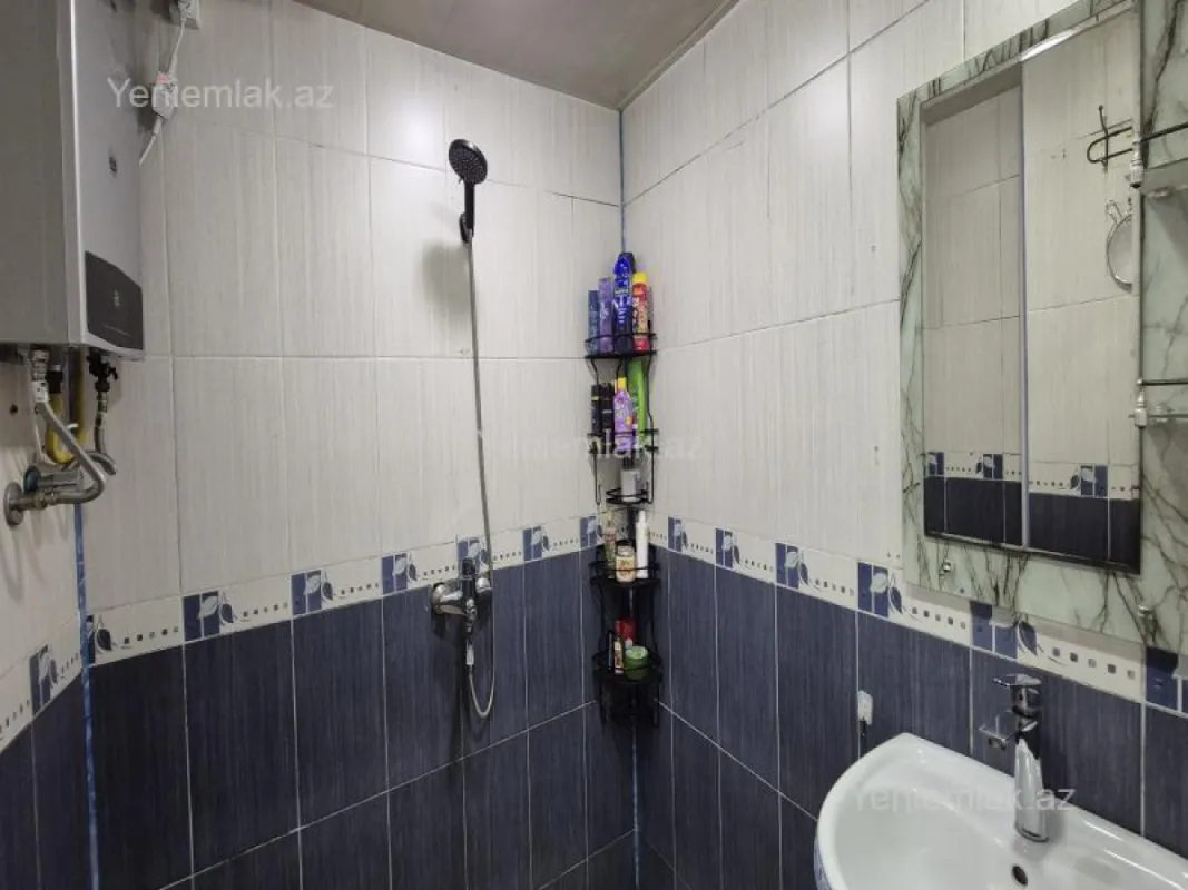 Satılır 3 otaqlı köhnə tikili 60 m²