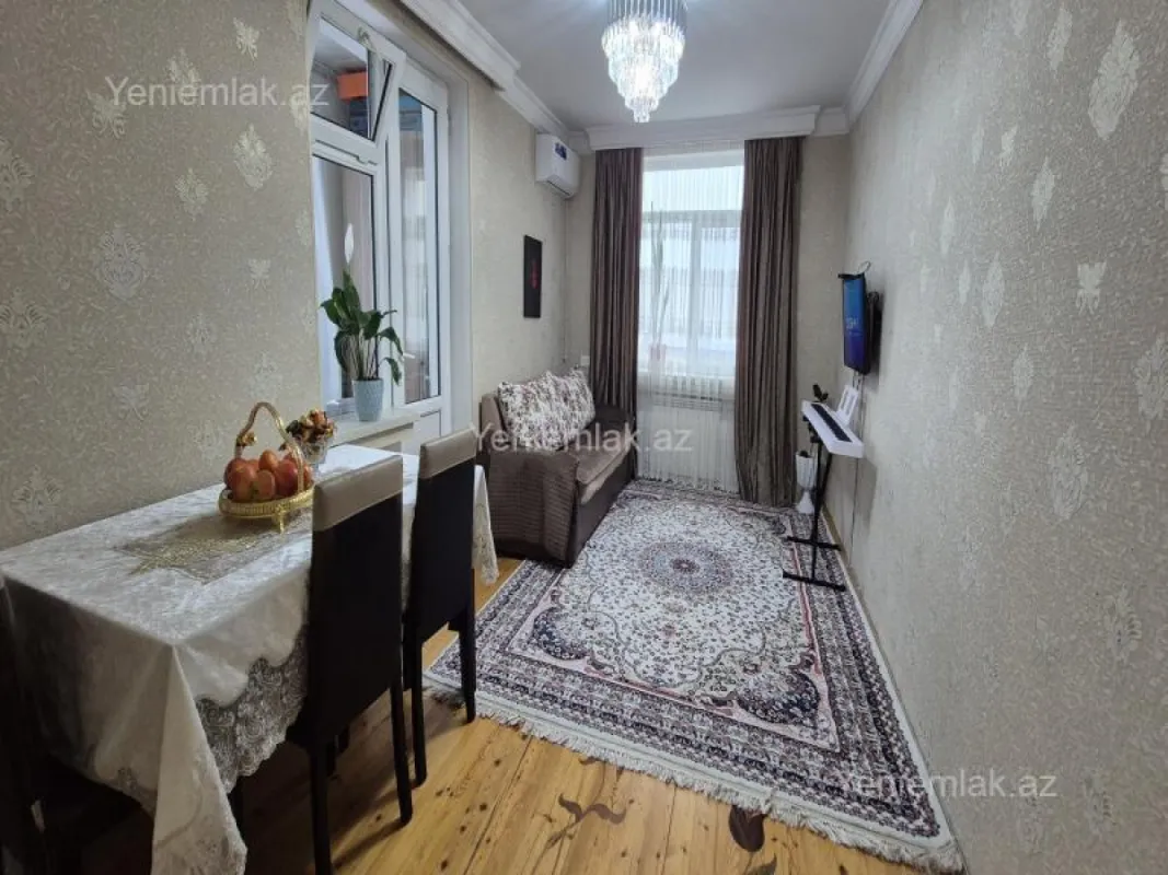 Satılır 3 otaqlı köhnə tikili 60 m²